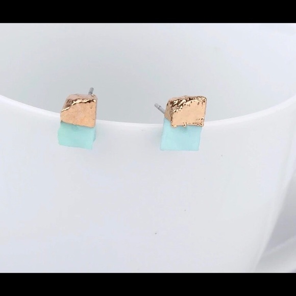 ✨Anthropologie Chic Studs🌛 - Picture 2 of 6